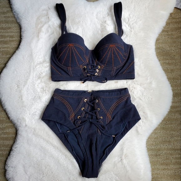 Agent Provocateur Safiya Bikini Set - Picture 3 of 16